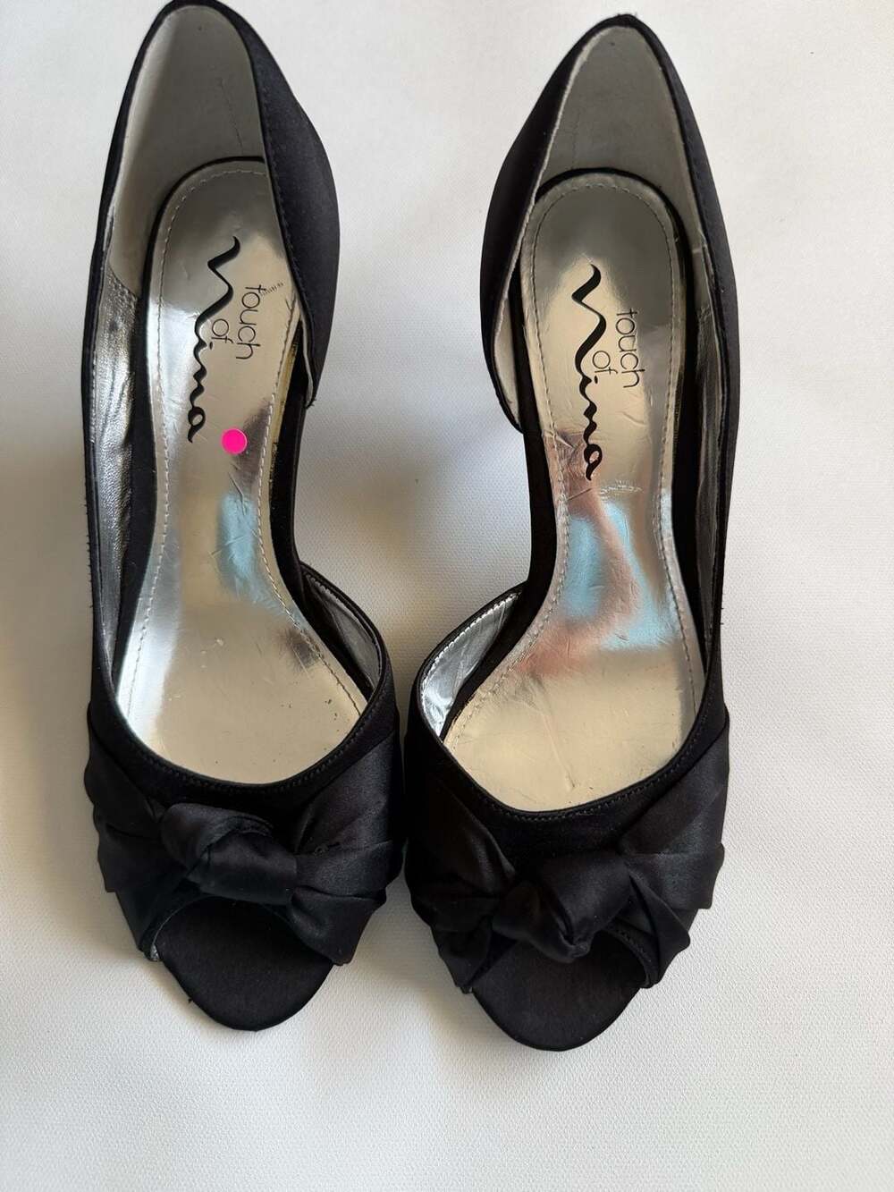 Touch of Nina Black Satin Bow Peep Toe Heels Womens 6M Kitten Party Y2K Formal